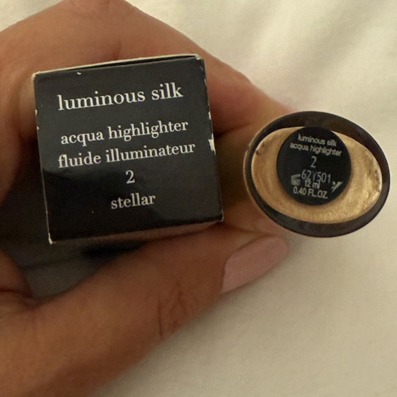 NIB Giorgio Armani Luminous Silk Aqua Highlighter - 2 Stellar - Picture 5 of 5